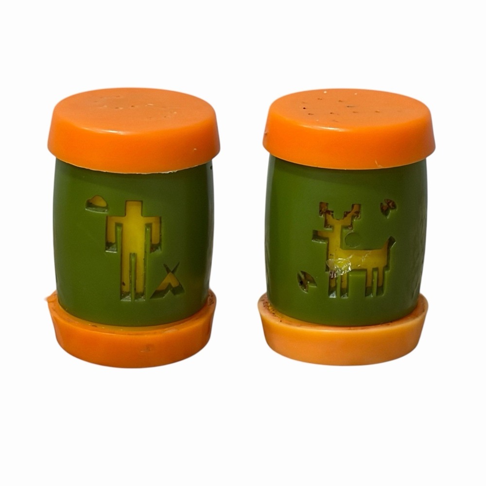 Vintage‎ St. Labre Indian School Plastic Salt And Pepper Shakers